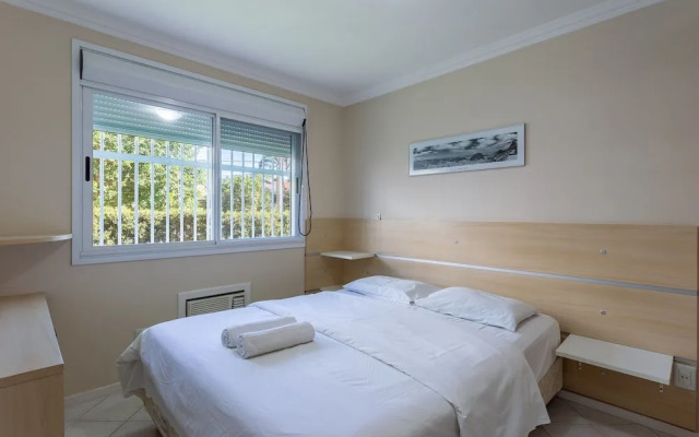 Spacious Apartment With Pool in Jurere Chr025