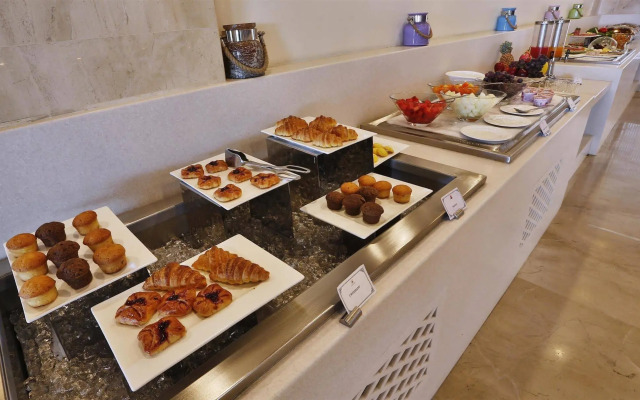 Ramada by Wyndham Ghaziabad Vasundhara