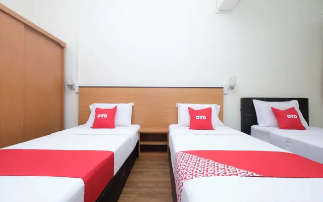 OYO 1105 Hotel 75