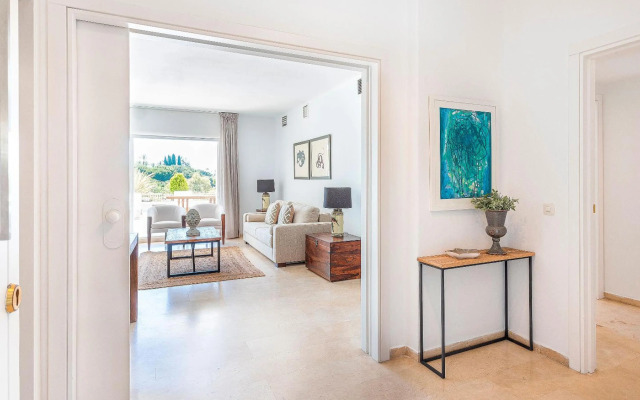 Genteel Home Las Lomas de Marbella Club