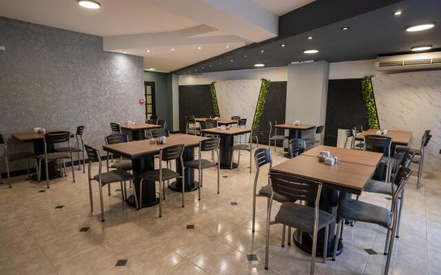 Hotel Marilian