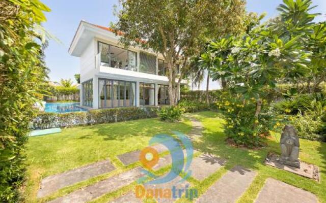Luxury Beach View Villa
