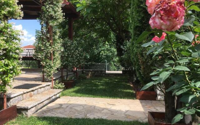 Wooden House In Ioannina