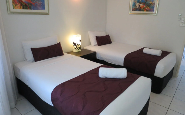 Roydon Beachfront Apartments