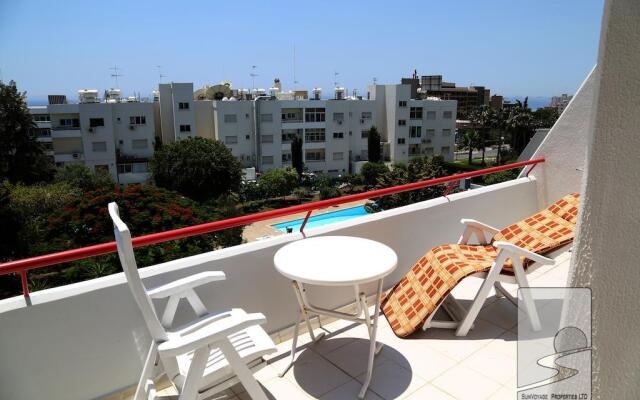 Amathusia Sweet Beach Apartments