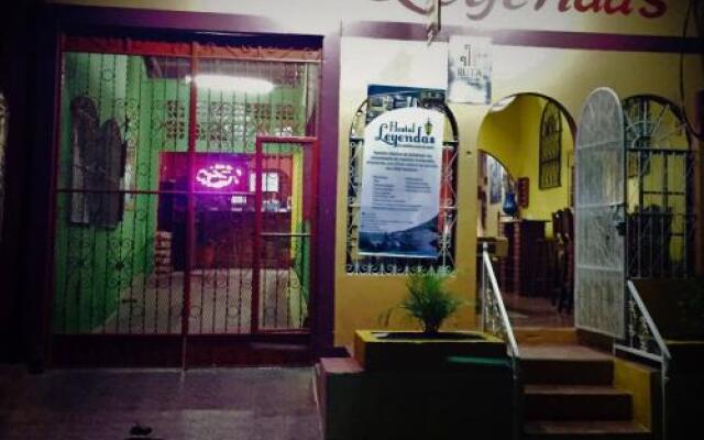 Hostal Leyendas - Hostel