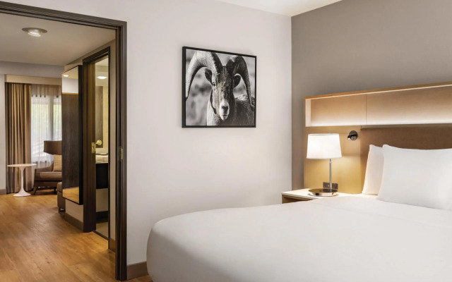 Radisson Hotel Colorado Springs Airport