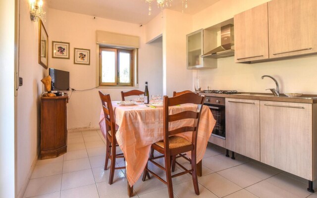 Stunning Home in Acireale With Wifi and 3 Bedrooms