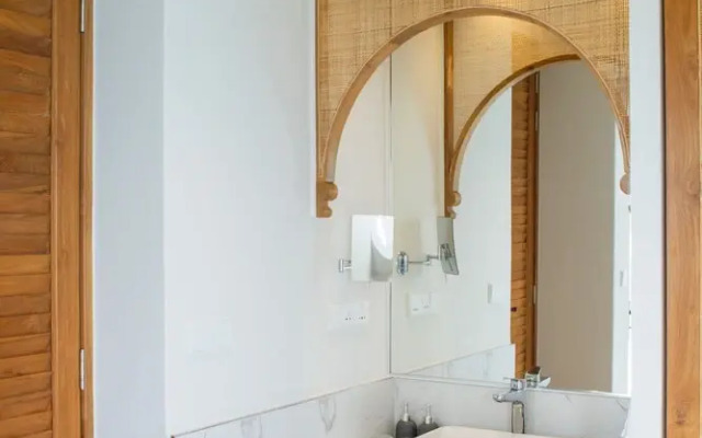 Stone Hotel Dhiffushi