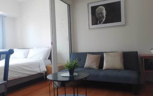 Oasis Regency @ Acqua Livingstone near Rockwell