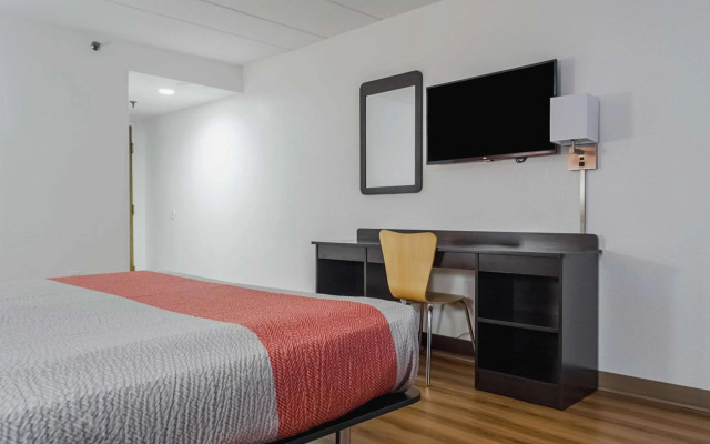 Motel 6 Brockton, MA