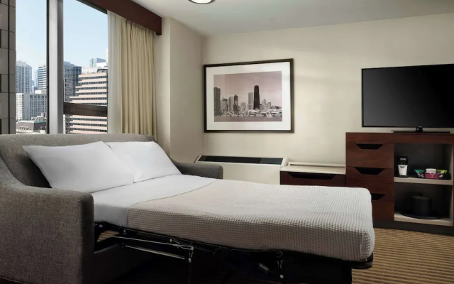 Avenue Crowne Plaza