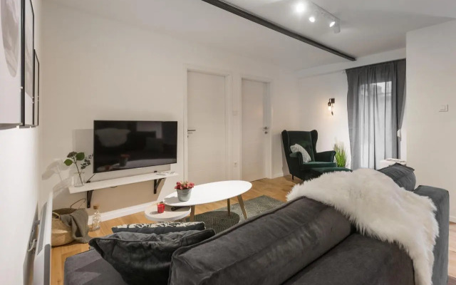 Stylish Urban Oasis