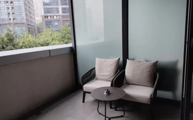 Chongqing Justom Family Apartment Hotel