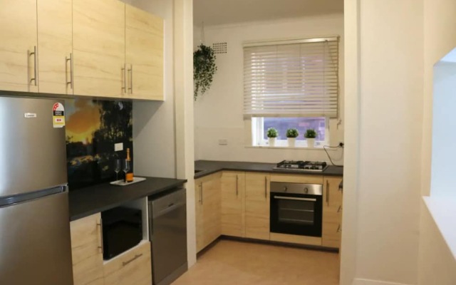 Luxury Double Bay Flat by Harbour Pool