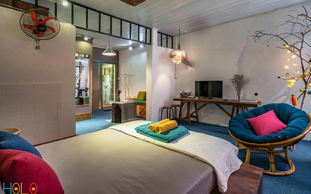 HoLo Opera Saigon - Serviced Homestay