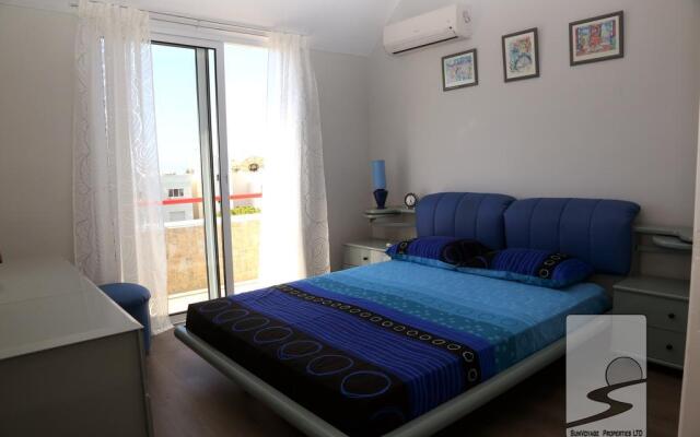 Amathusia Sweet Beach Apartments