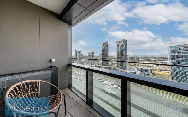 Melbourne Private Apartments - Collins Street Waterfront, Docklands