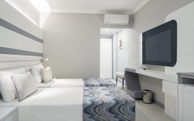 Blue Marlin Deluxe Spa & Resort - All Inclusive