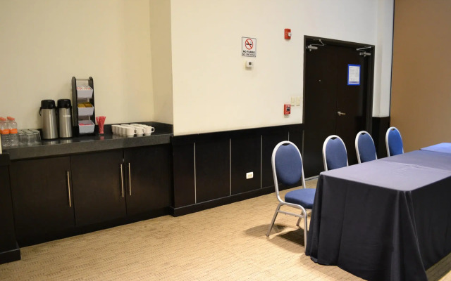 Holiday Inn Express Guaymas