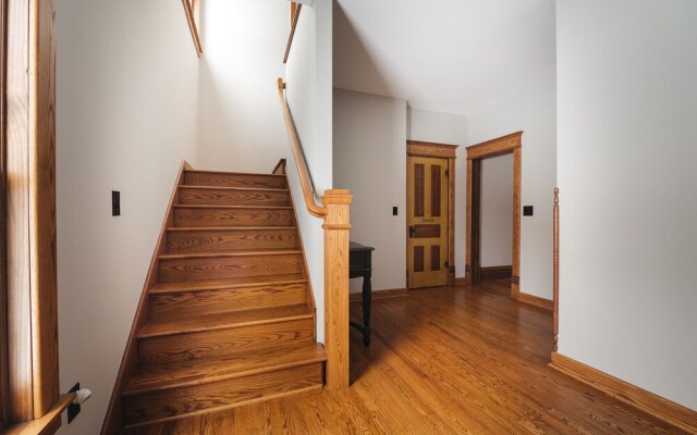 4BDR Broomhead Farmhouse Main House