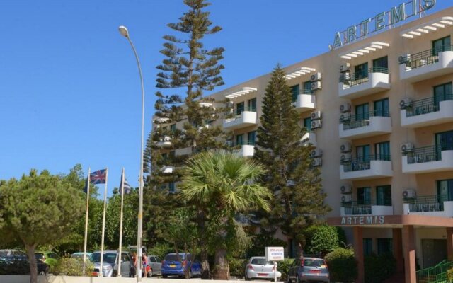 Artemis Hotel Apartments