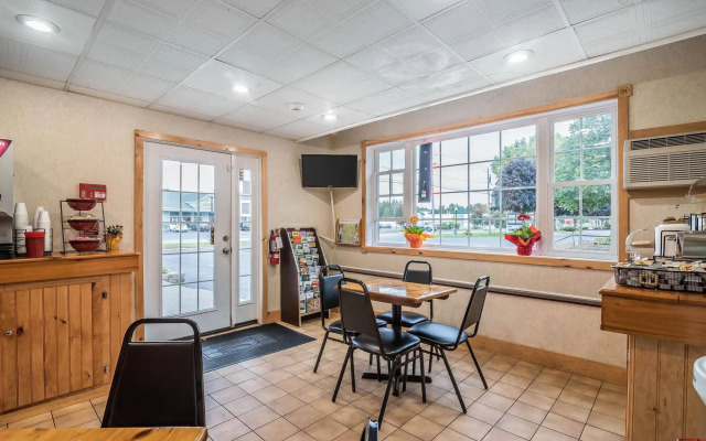 Rodeway Inn Lake George Outlets