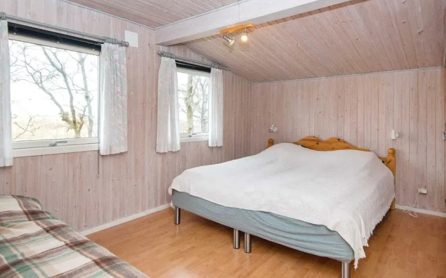 Spacious Holiday Home in Hemmet near Sea