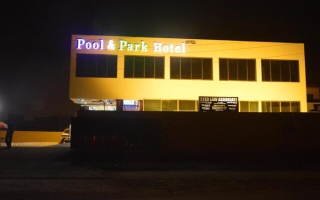 Pool And Park Hotel