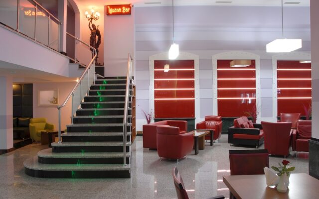 Sedef Otel