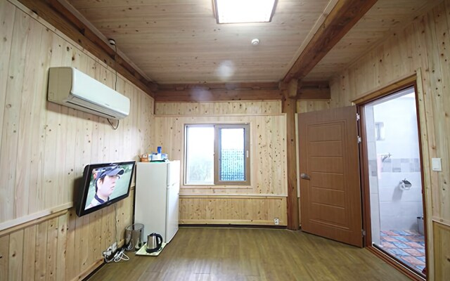 Suncheonman Doyobird Lodge Pension