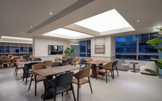 Ruibeiting Serviced Apartment Hotel