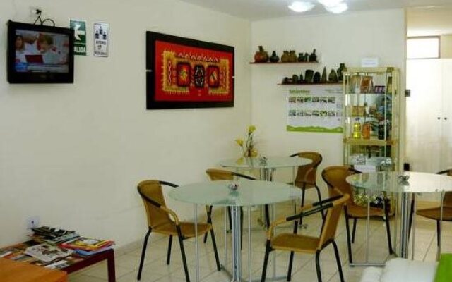 Hostal Tiffanis