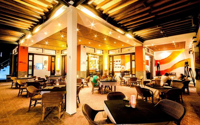 Calypso Beach & Dive Resort