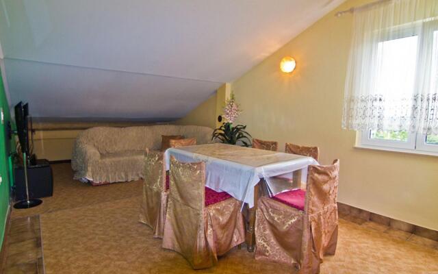 Ankica - pool & garden - A2(8)