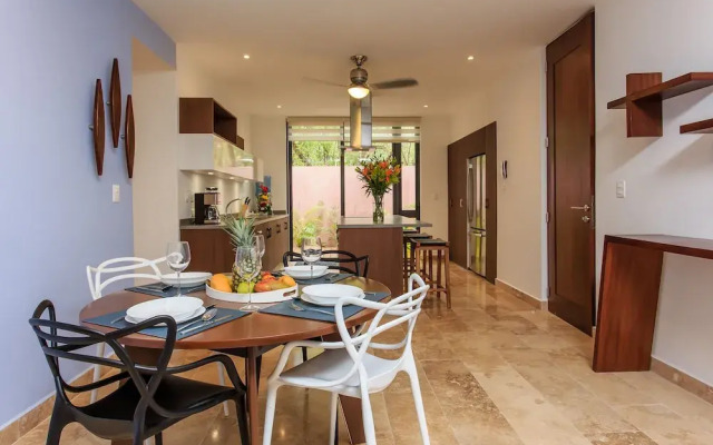 Vibrant Condo in Nature with Pool