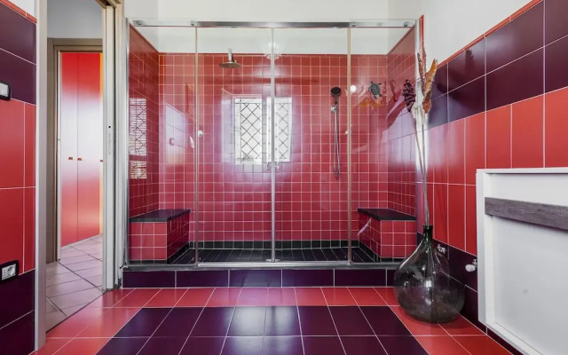 Charming Sea View Villa close to beach