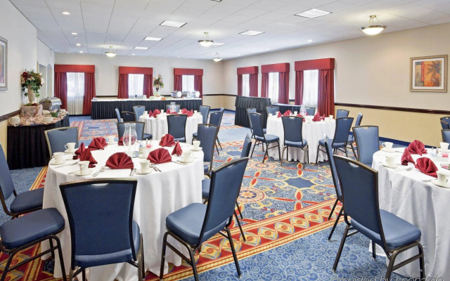 Holiday Inn Columbus N - I-270 Worthington