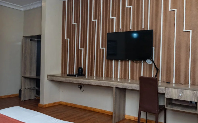 Mayors & Diplomat Suite GRA