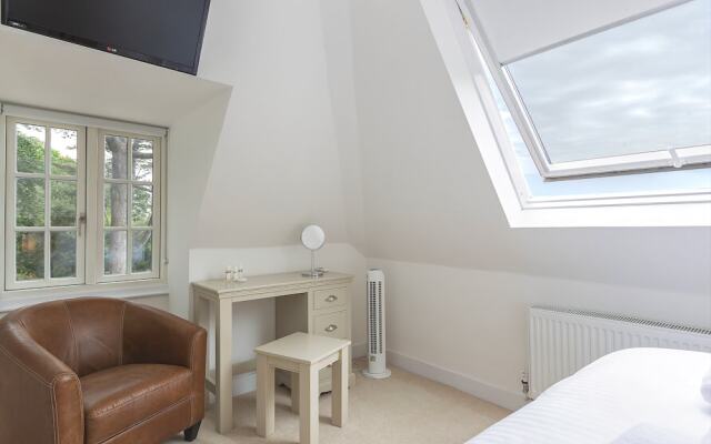 Oversteps House