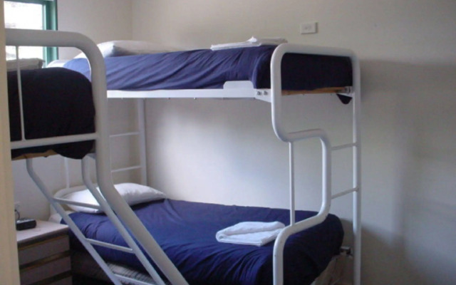 Southern Cross Motor Inn & Tourist Park