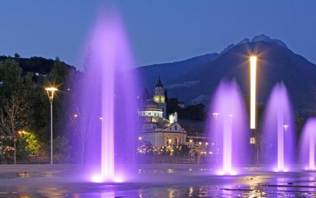 FAYN garden retreat hotel
