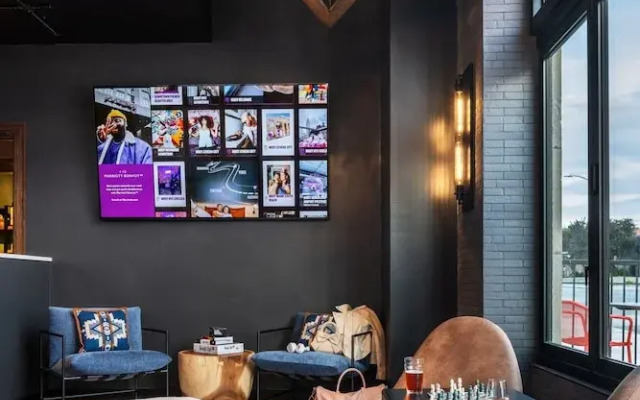 Moxy Springfield Downtown