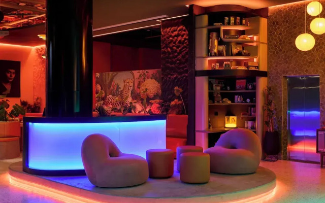 Calle Flora Hotel by Jalo