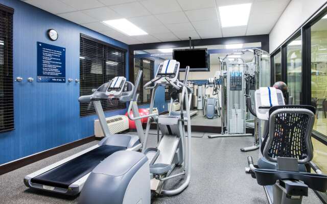 Hampton Inn Cleveland Airport - Tiedeman Road