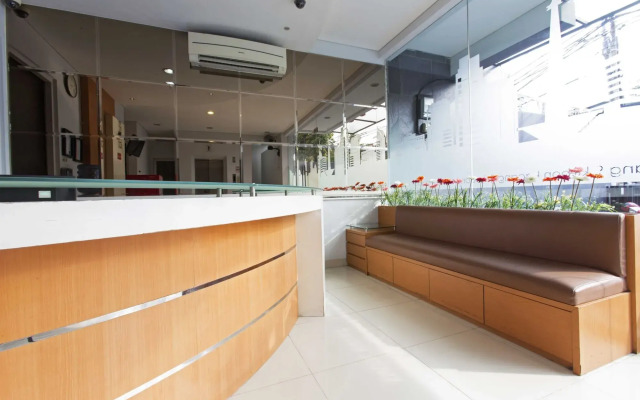 RedDoorz near Thamrin City