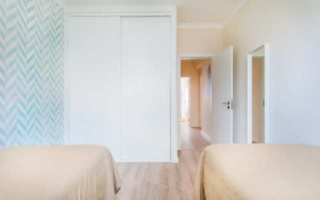 Oeiras Spacious and Modern Flat