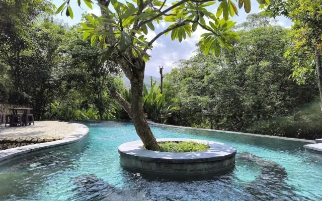 Tanjung Lima Villas Labuan Bajo