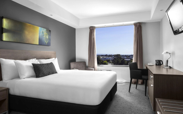 Mantra Melbourne Airport – Guest Rooms – Melbourne