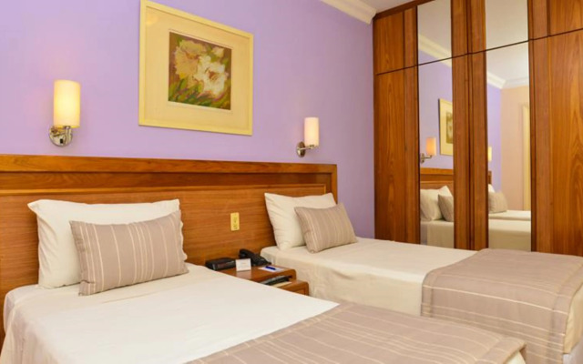 Regency Park Hotel